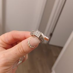 Beautiful 1 CT Diamond Engagement Ring