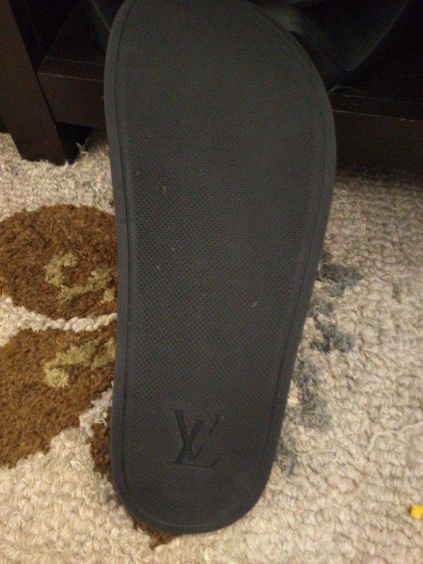 Louis Vuitton Slides for Sale in Brooklyn, NY - OfferUp #louis