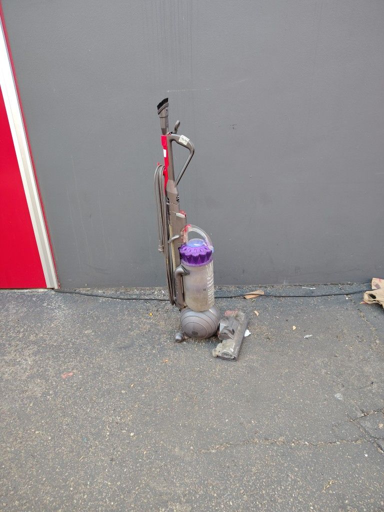 Dyson Dc41 Vacuum Cleaner 