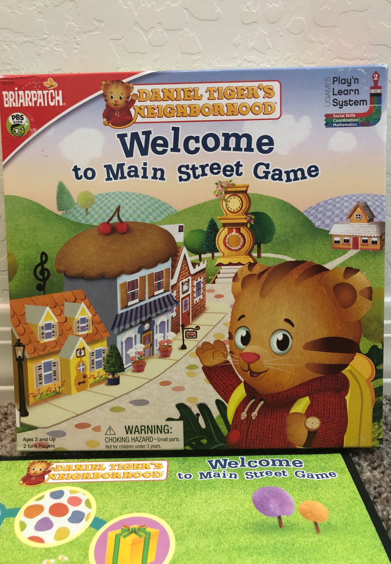 Daniel Tiger Toys, Welcome to Main Street Game and books