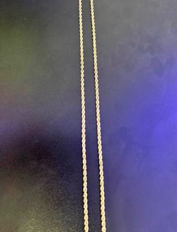 Gold rope chain