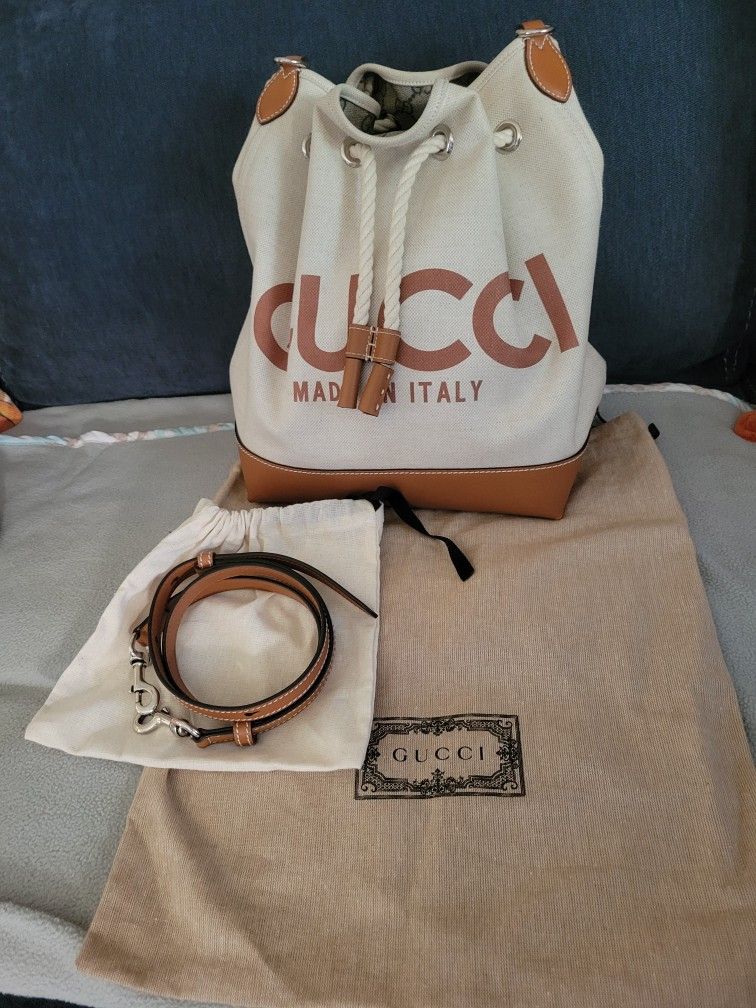 Authentic Gucci canvas Bag