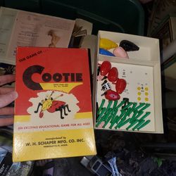 Vintage 1940's COOTIE GAME