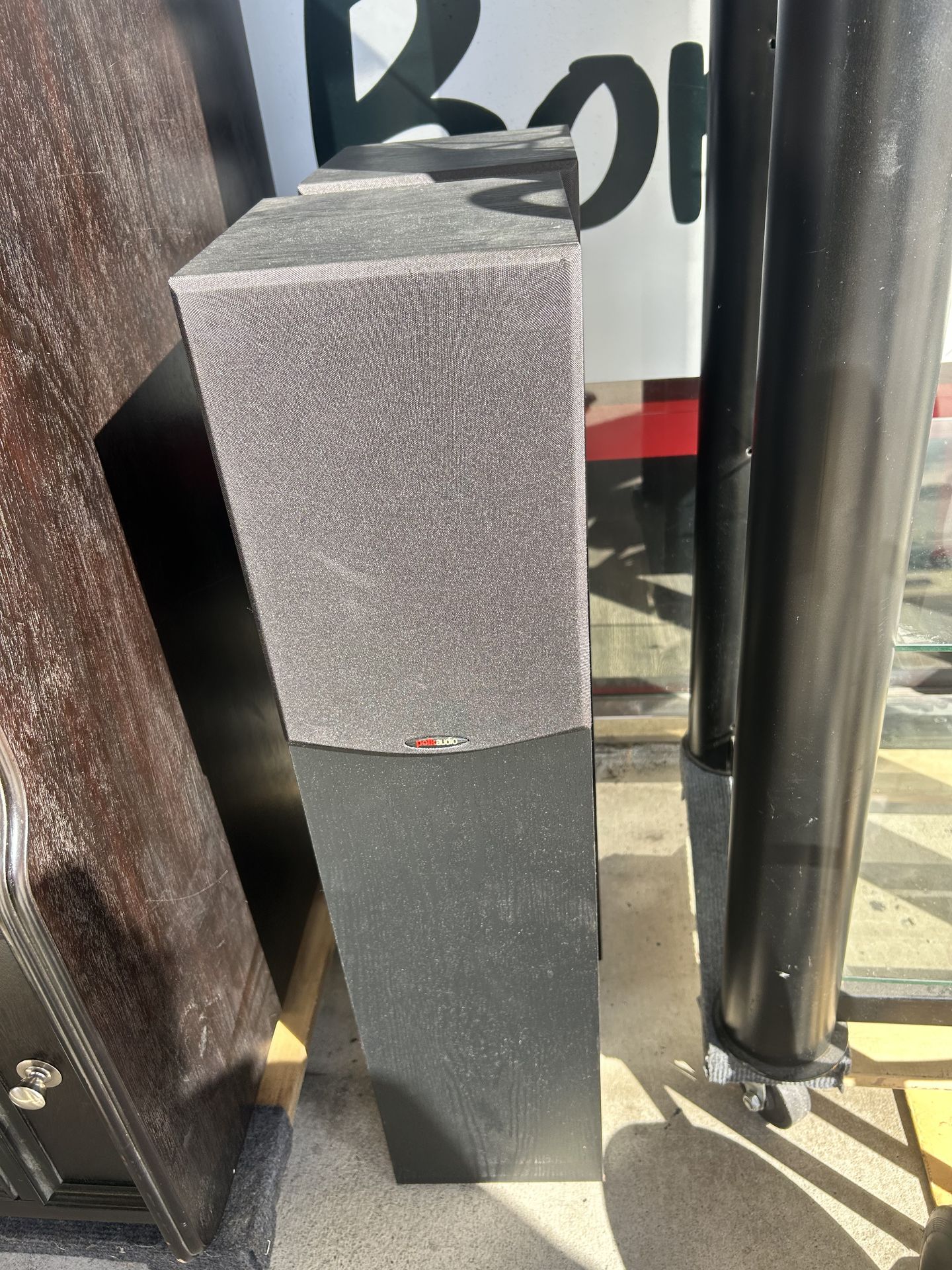 Polk Audio R300 floor-standing speaker set of 2