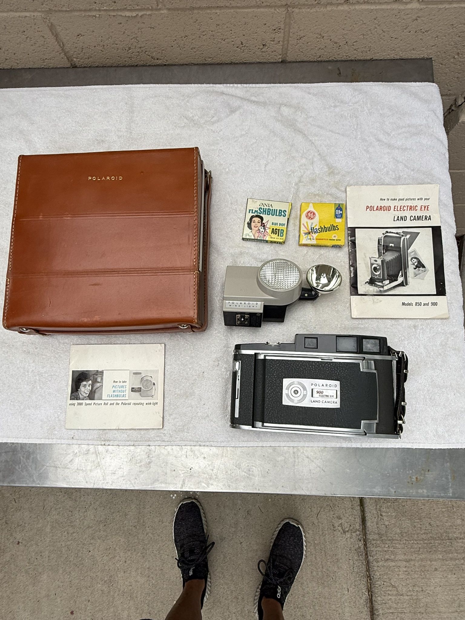 Polaroid 900 Electric Eye Land Camera