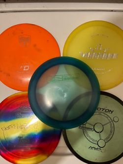 Disc golf lot