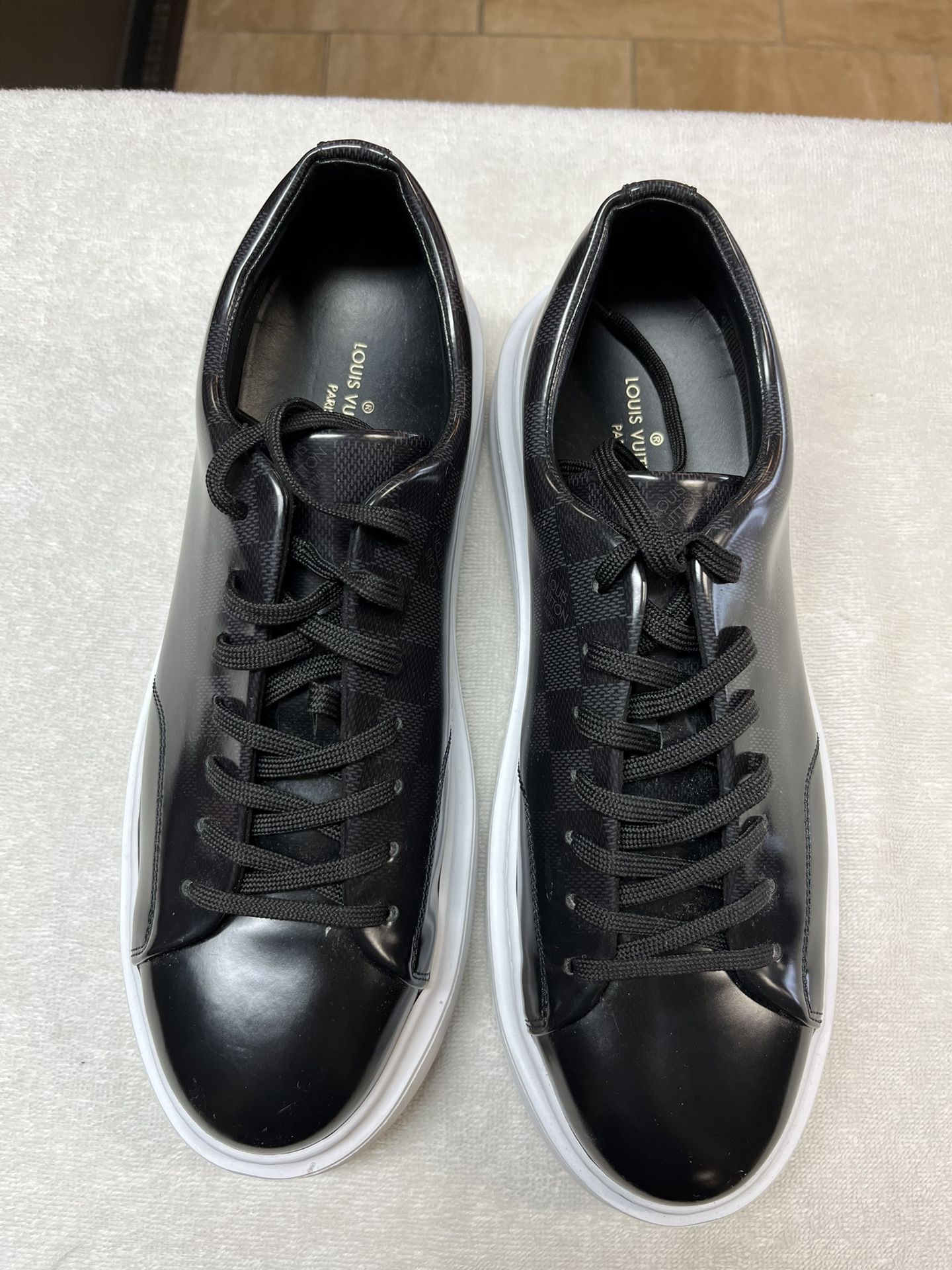 Louis Vuitton BEVERLY HILLS SNEAKER 100% Authentic for Sale in Los