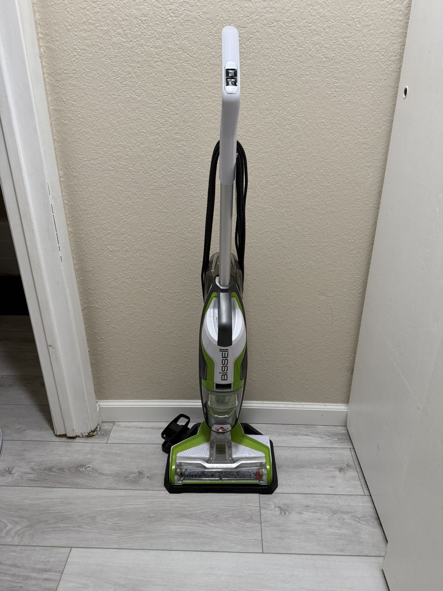 BISSELL All In one Wet And dry Vacuum