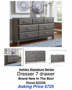 Ashley Signature Series 7-Drawer Dresser