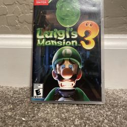 Luigis Mansion 3 Nintendo Switch Game and Case