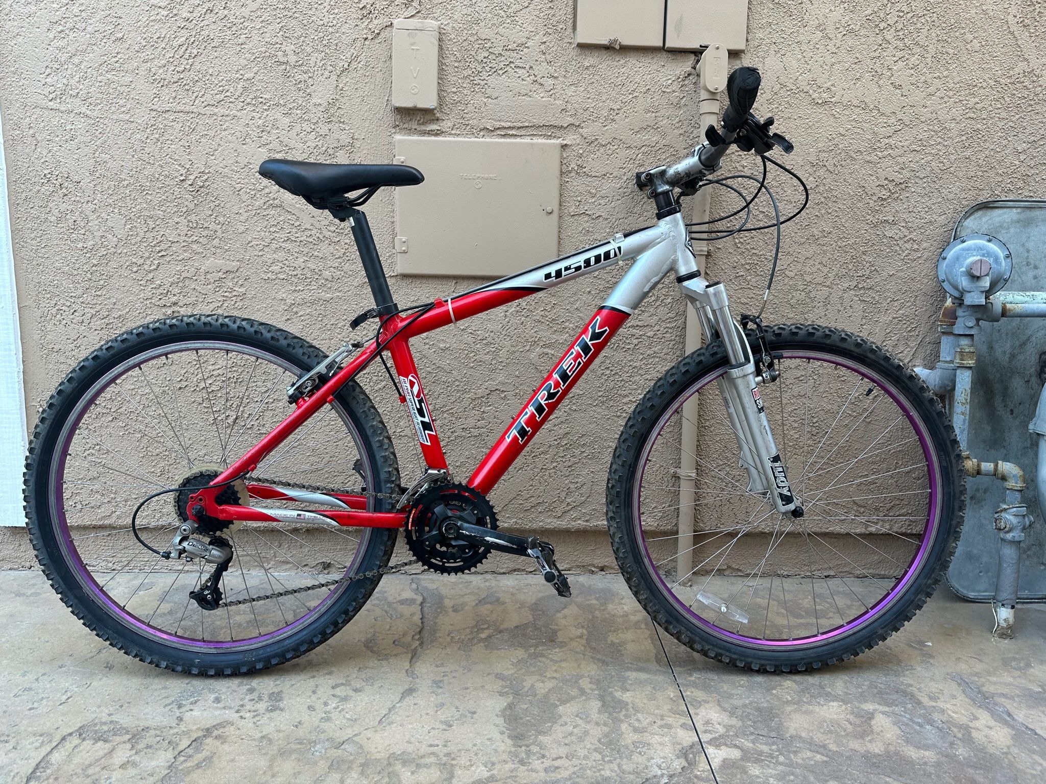 Trek 4500 Mountain Trail Bike Super Lightweight Aluminum Shimano 