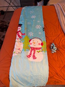 blue snowman table runner #christmas #winter