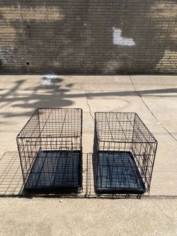 Lot Of 2 Safety Dog Crates Kennels, Black 24.5” & 23” Long