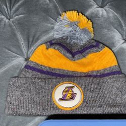 Los Lakers Logo Beanie Size M