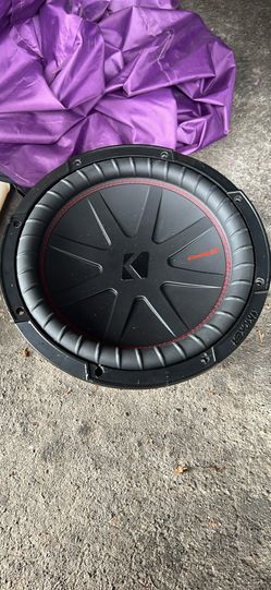 12”  1200w Kicker compR