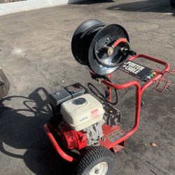 HONDA  PRESSURE WASHER! 3000 Psi  3 GPM 
