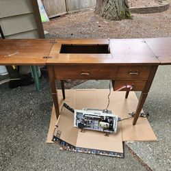 Kenmore Sewing Machine 158.14100