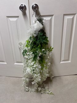 White hanging wisteria