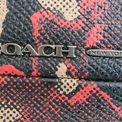 GORGEOUS COACH LEATHER SLIM ZIP WALLET IN FLORAL PRINT LEATHER 52541