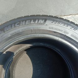 2 Llantas 225 55 R17 Michelin Pilot Sport 
