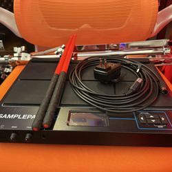 Alesis SamplePad Pro + Gibraltar Stand + Alesis Ball-End Adapter