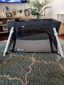Guava Family Travel Crib