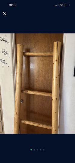 Solid Wood Blanket Ladder