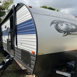 2020 GREY WOLF TOY HAULER TRAILER 