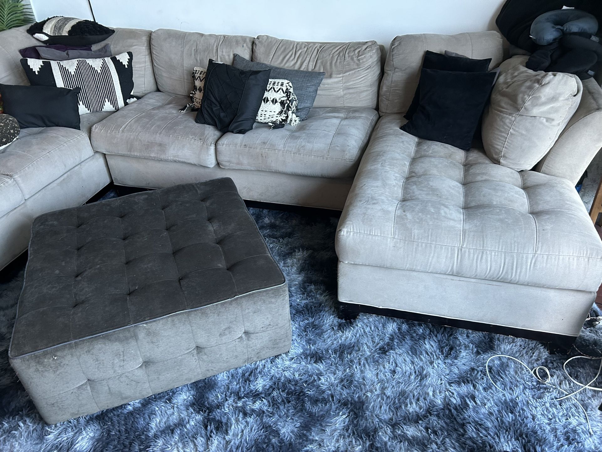 **MOVING SALE** *Priced To Sell** Couch Needs To Go By Sunday - **