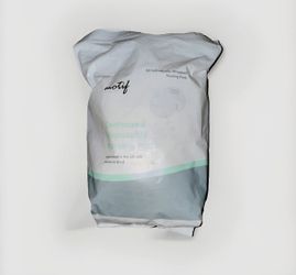 Motif Medical & Nanobébé Disposable Nursing Pads White Contoured Leak Protection