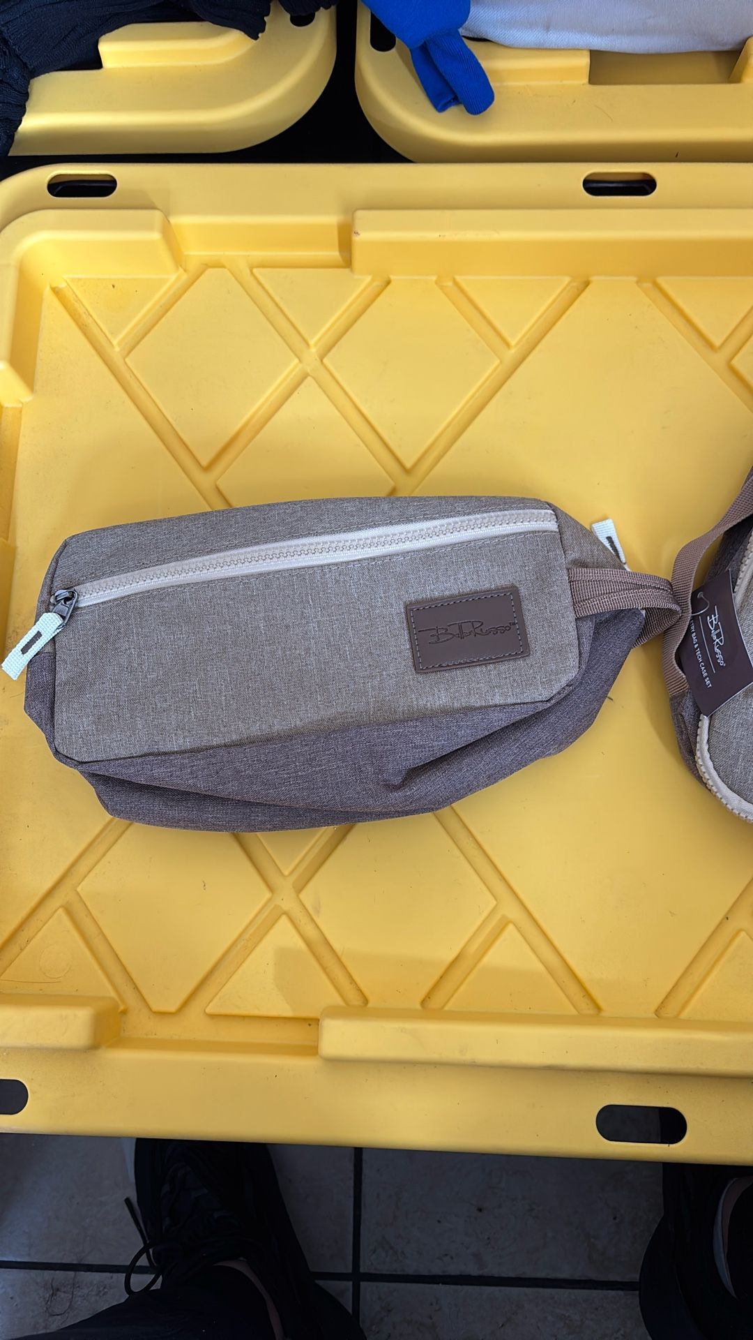 Russo toiletry bags