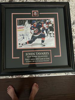 NY Islanders # 1 Pick John Tavares First NHL Goal Autographed Picture