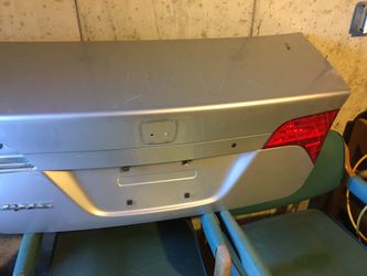 2008 Honda Civic trunk silver color