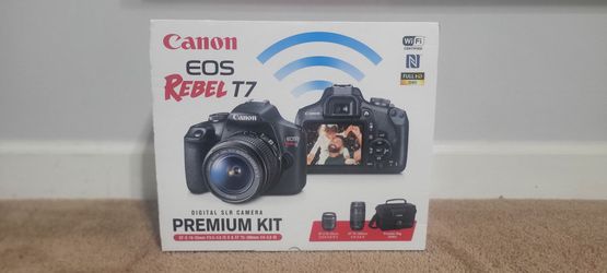 Canon EOS Rebel T7 Premium Kit