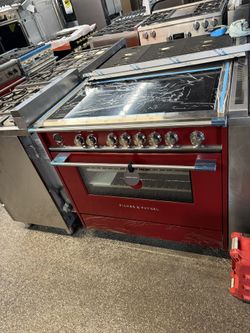 New Fisher & Paykel Red Induction Electric 36” Range Stove Series 9