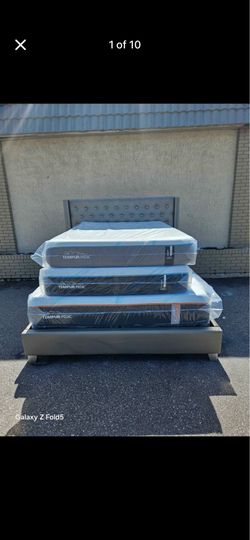 Brand new Queen-size plush Tempur-Pedic medium mattress in plastic