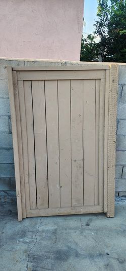 Wood Side Gate