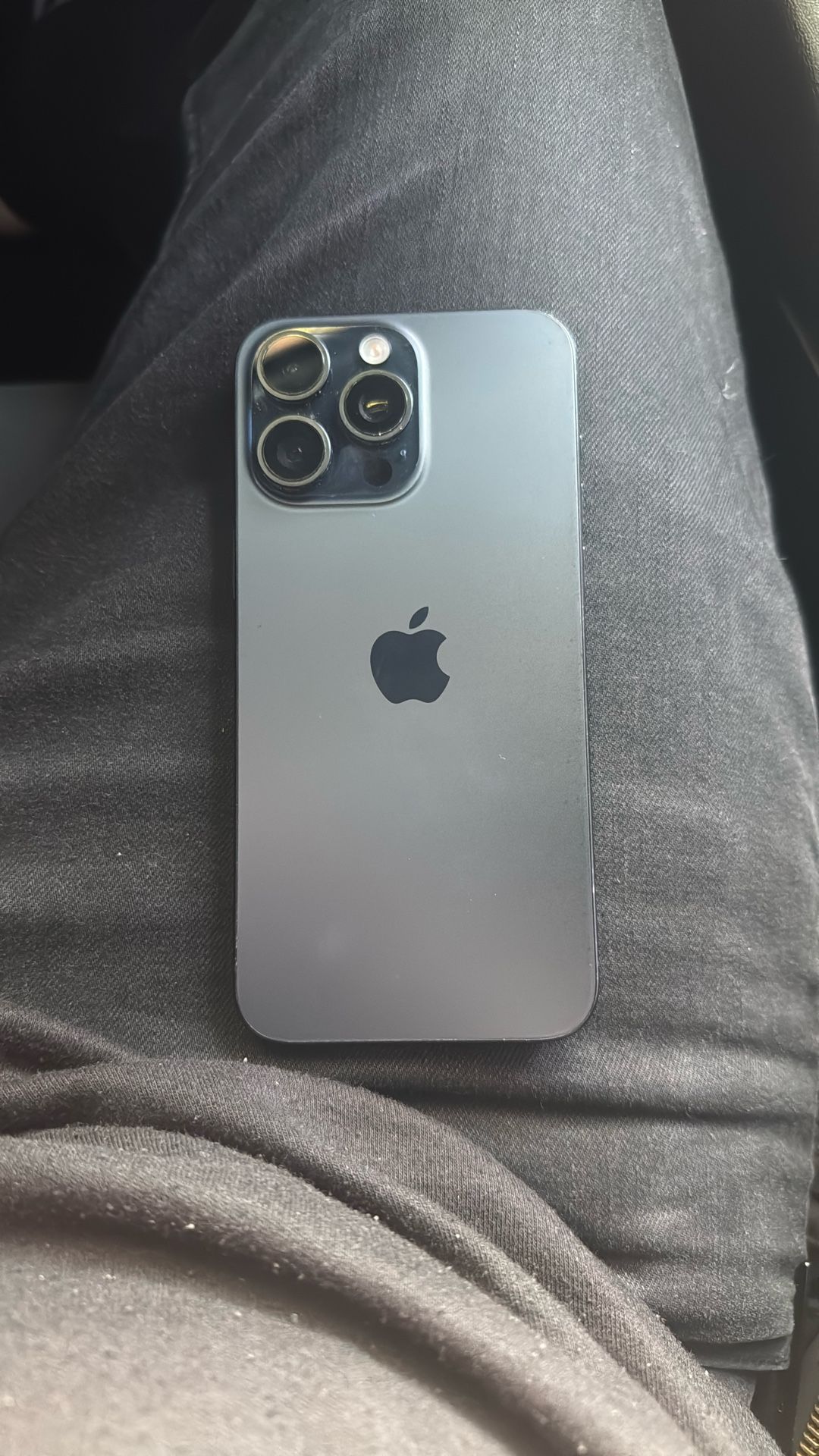 iPhone 15 Pro Max