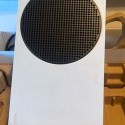 Xbox Series S And Gaming Keyboard And Mouse
