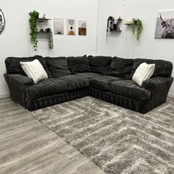 Sectional Couch - Free Delivery
