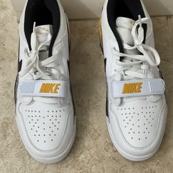 Jordan Legacy 312 Low “New” Size 9