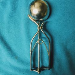 Stainless Steel Lever Action Ice Cream Scoop 
