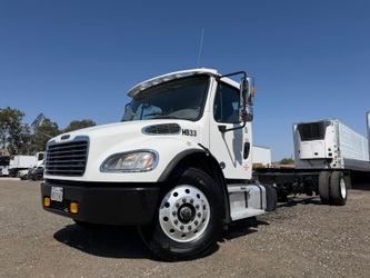 2020 Freightliner M2
