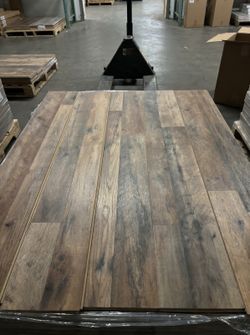 $0.45/sqft - Laminate Flooring