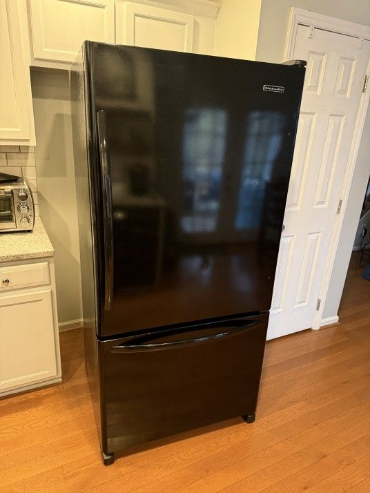 Whirlpool Refrigerator 