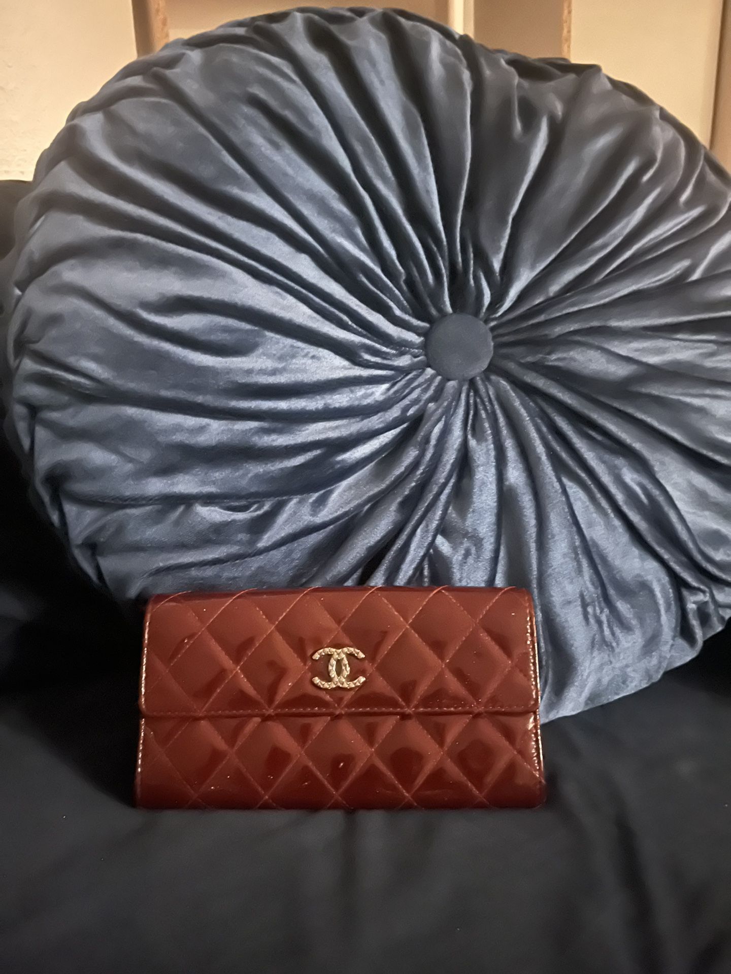 CHANEL Burgundy Wine Wallet Clutch-Elegant