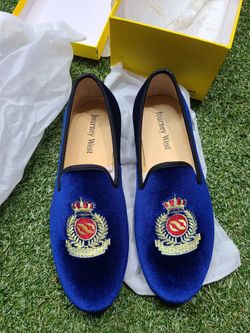 Zapatos de mocasín nobles bordados de terciopelo vintage de los hombres Slip-on mocasín