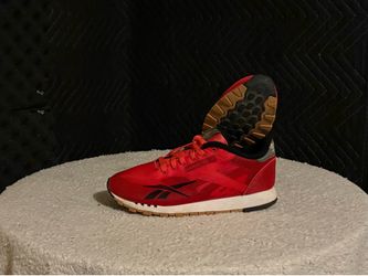 Reebok Sneakers