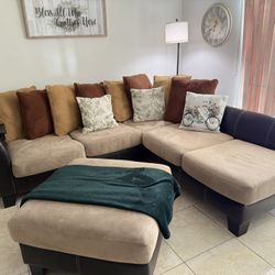 Sectional COUCH, Very Good Quality! 
