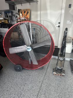 Huge Shop Fan